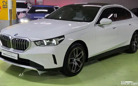 BMW 5 Series (G60) 2025 купить в Москве