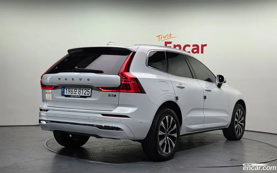 Volvo XC60 B5 2023 — миниатюра 2