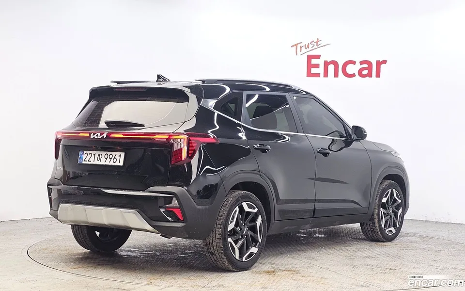 Kia Seltos 1.6 2WD 2024 — миниатюра 2
