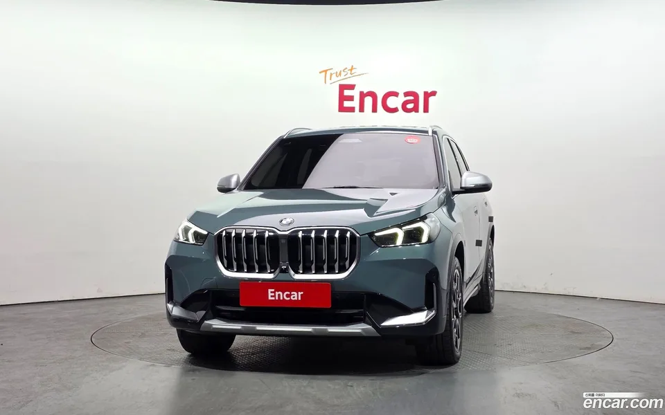BMW X1 xDrive 20i xLine 2024 — миниатюра 3