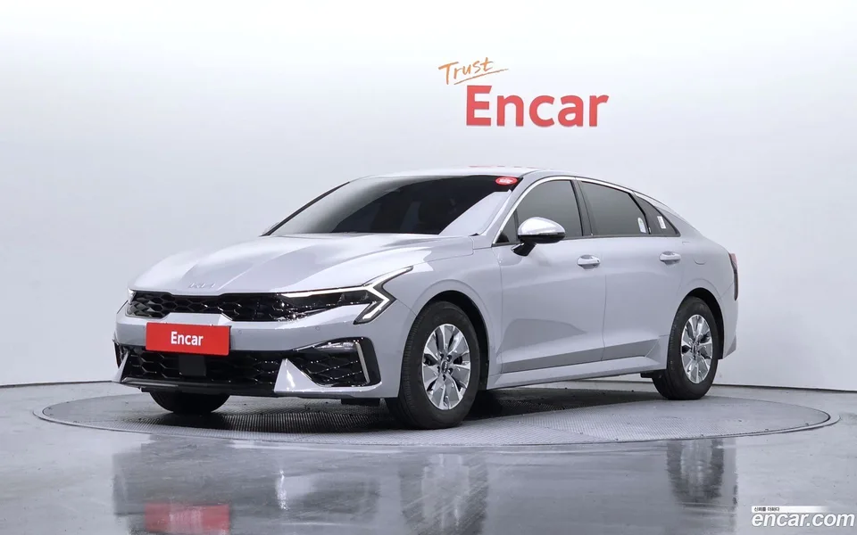 Kia K5 Hybrid 2025 — фото 1, купить с доставкой в Москву