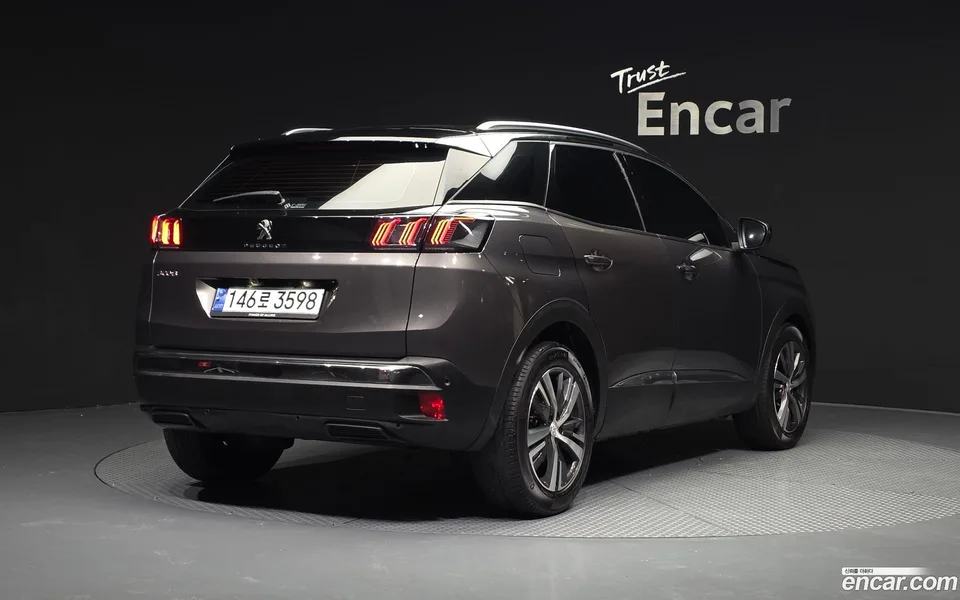 Peugeot 3008 1.2 Pure Tech 2022 — миниатюра 2