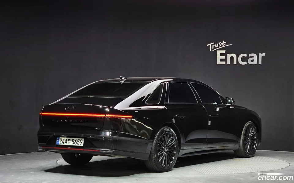 Hyundai Grandeur 2.5 2WD 2023 — миниатюра 2