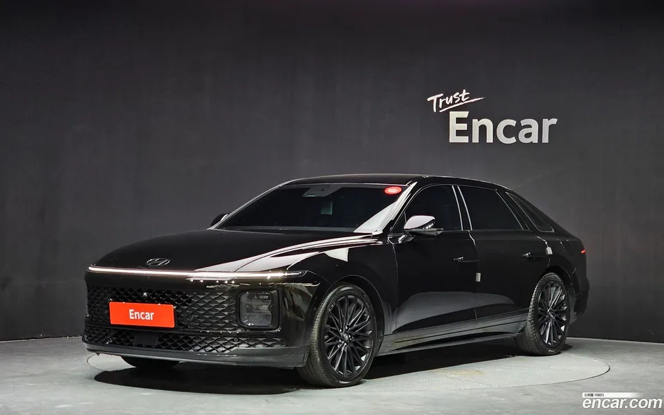 Hyundai Grandeur 2.5 2WD 2023 — фото 1, купить с доставкой в Москву