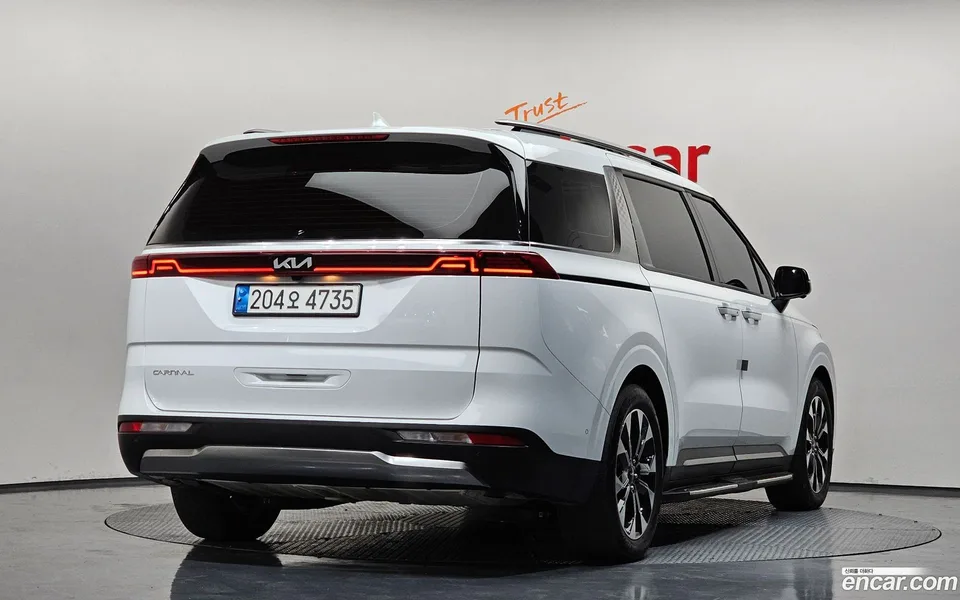Kia Carnival 7 2022 — миниатюра 2