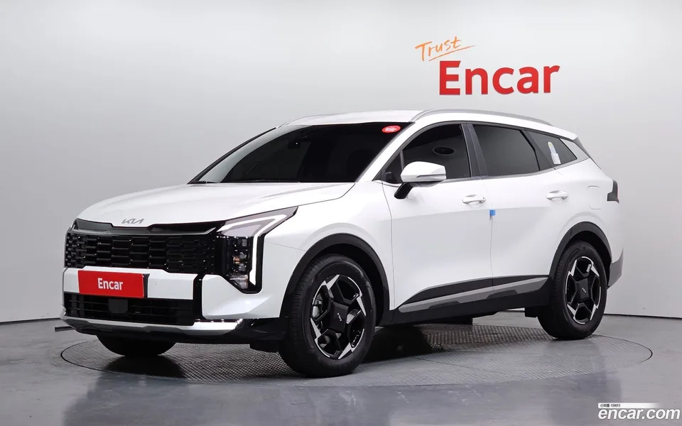 Kia Sportage 1.6 2WD 2025 — фото 1, купить с доставкой в Москву