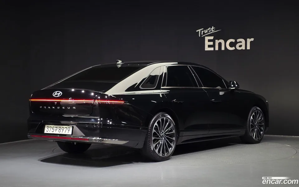 Hyundai Grandeur Hybrid 2023 — миниатюра 2