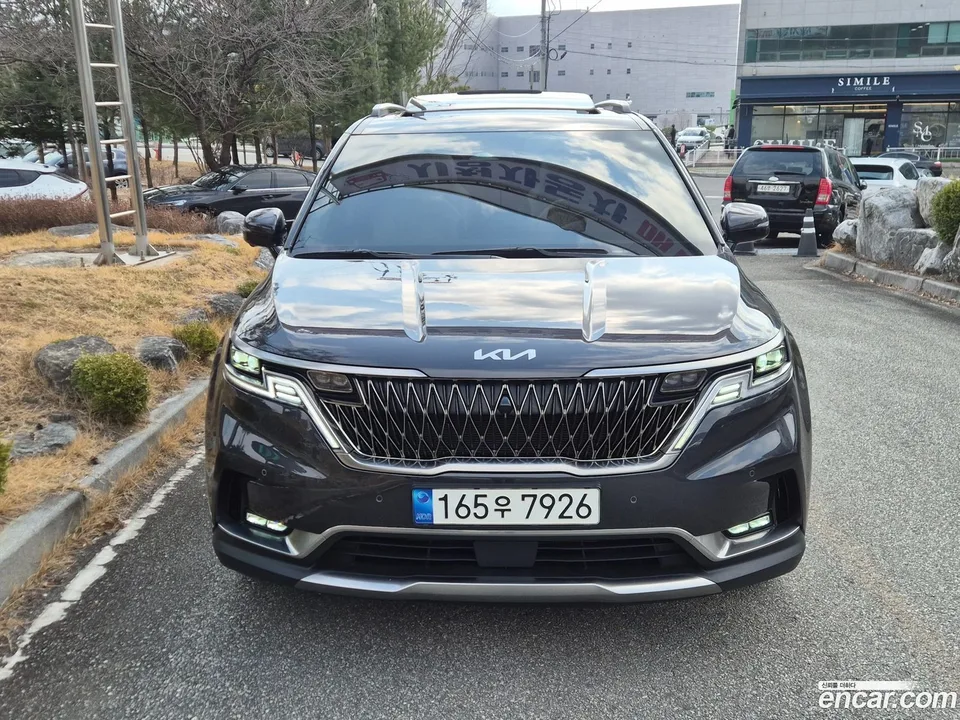 Kia Carnival 7 2023 — миниатюра 2