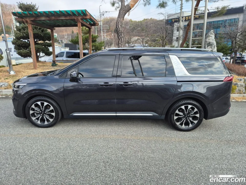 Kia Carnival 7 2023 — миниатюра 3
