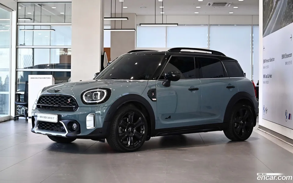 MINI Cooper S Countryman ALL4 2022 — фото 1, купить с доставкой в Москву