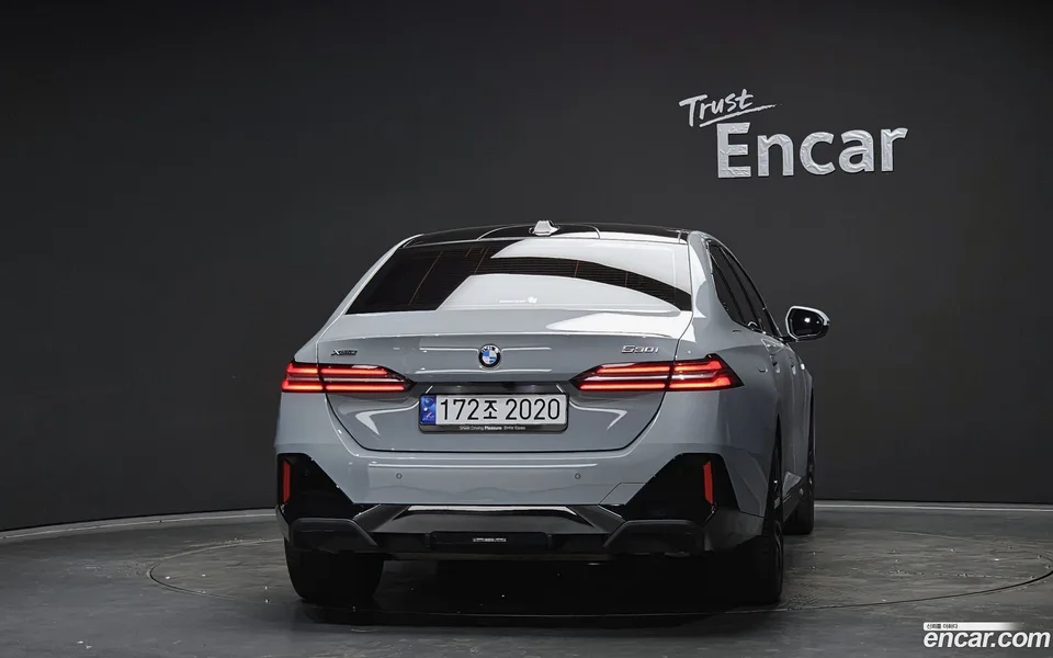 BMW 5 Series 530i xDrive M 2024 — миниатюра 4