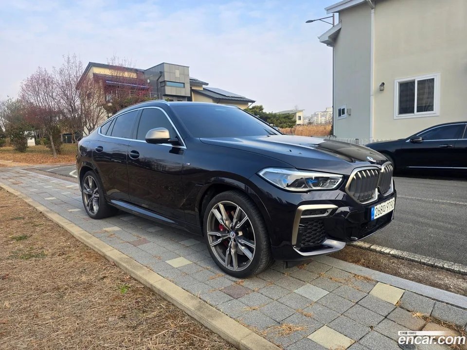 BMW X6 M50i 25 2022 — миниатюра 5