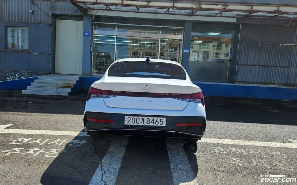 Hyundai Avante CN7 Hybrid 2025 — миниатюра 5