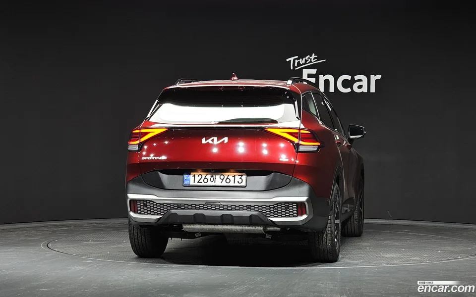 Kia Sportage Hybrid 2WD 2022 — миниатюра 4
