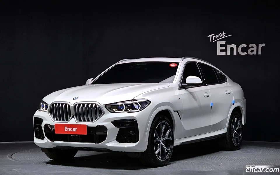 BMW X6 xDrive30d M 2023 — фото 1, купить с доставкой в Москву