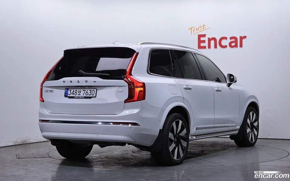 Volvo XC90 T8 2024 — миниатюра 2