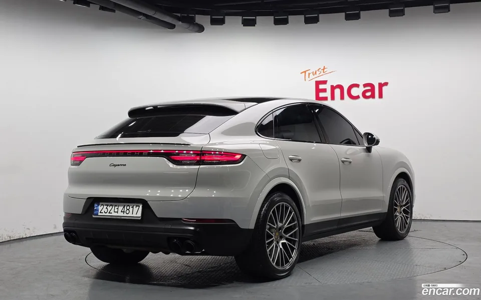 Porsche Cayenne 3.0 2023 — миниатюра 2