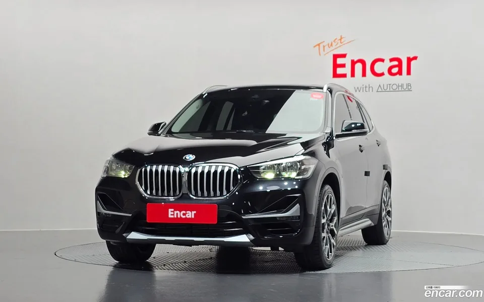 BMW X1 xDrive 20i xLine 2022 — миниатюра 3