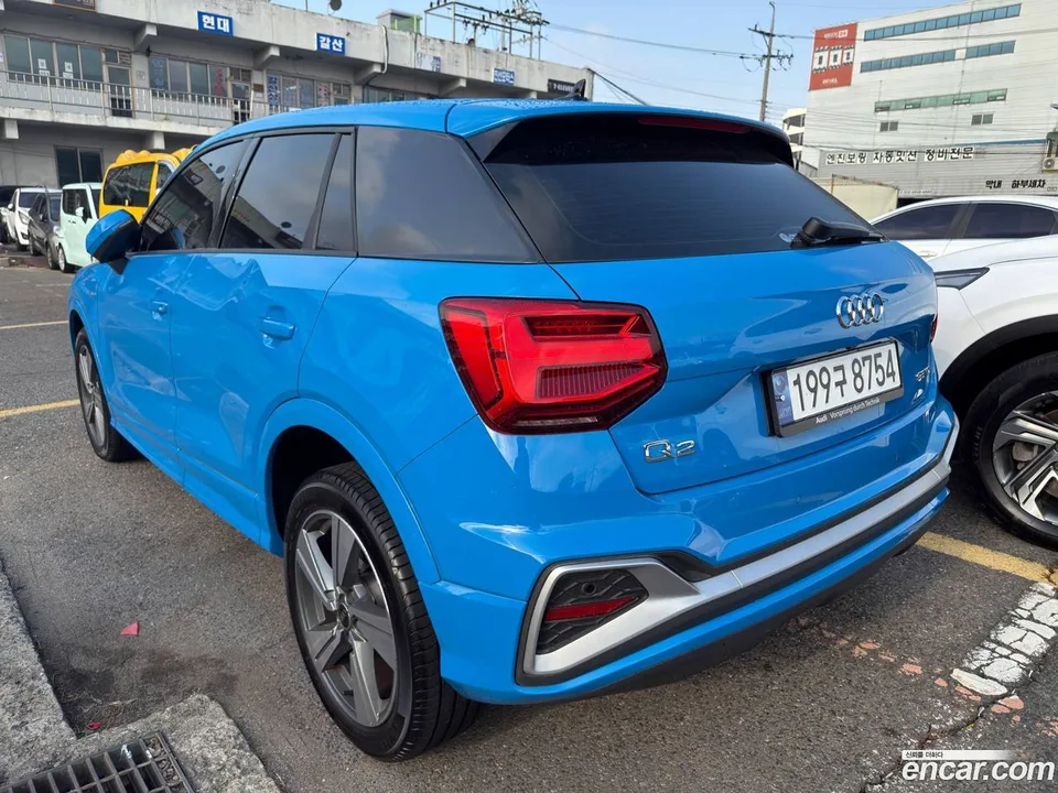 Audi Q2 35 TDI 2023 — миниатюра 4