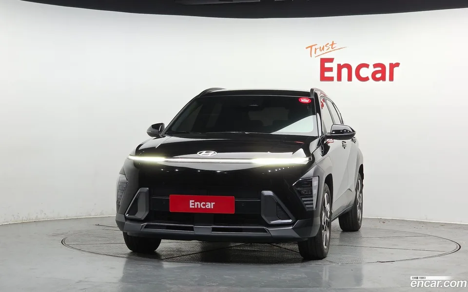 Hyundai Kona Hybrid 2023 — миниатюра 3