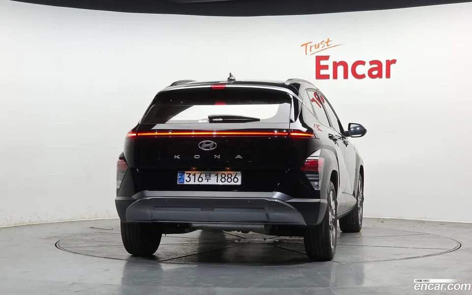 Hyundai Kona Hybrid 2023 — миниатюра 4
