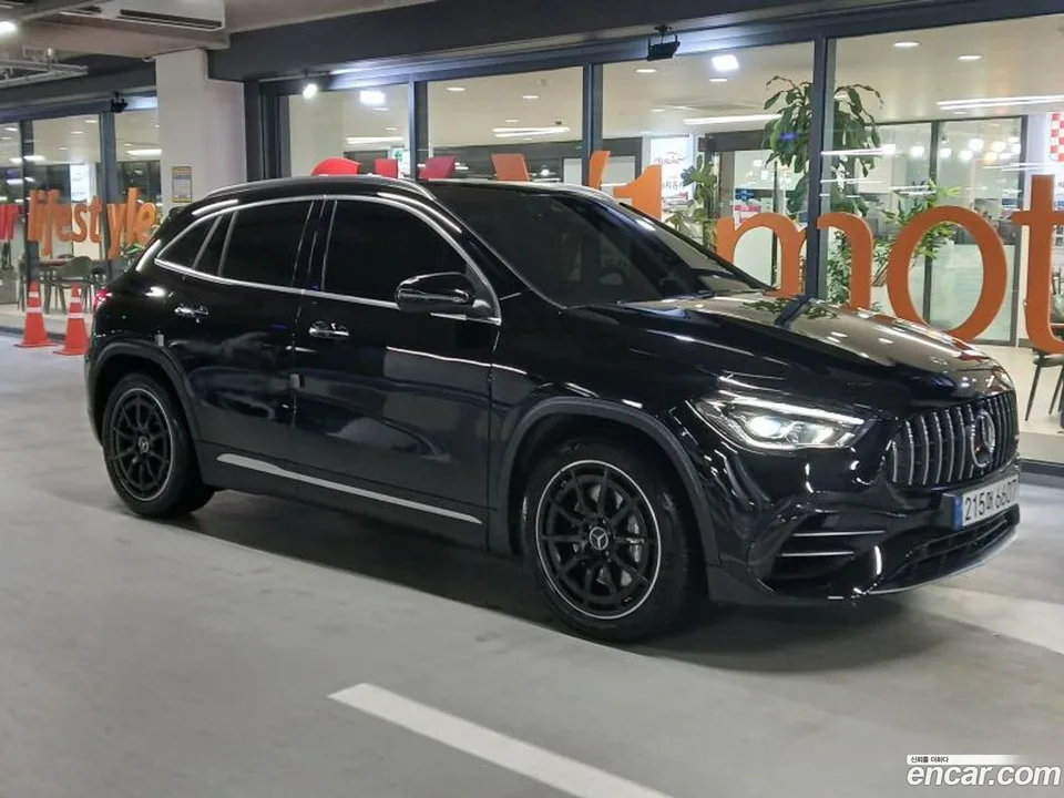 Mercedes-Benz GLA-Class GLA45 AMG 4MATIC+ 2022 — миниатюра 2