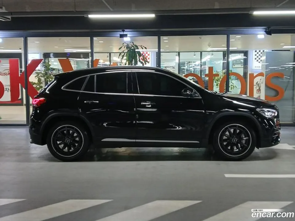 Mercedes-Benz GLA-Class GLA45 AMG 4MATIC+ 2022 — миниатюра 3