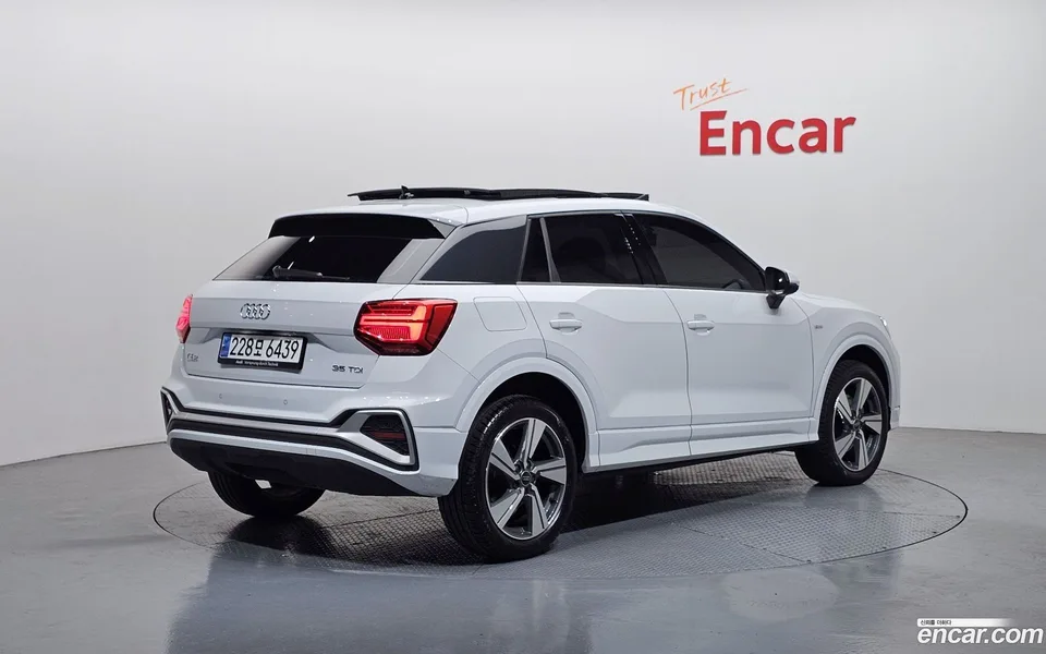Audi Q2 35 TDI 2023 — миниатюра 2