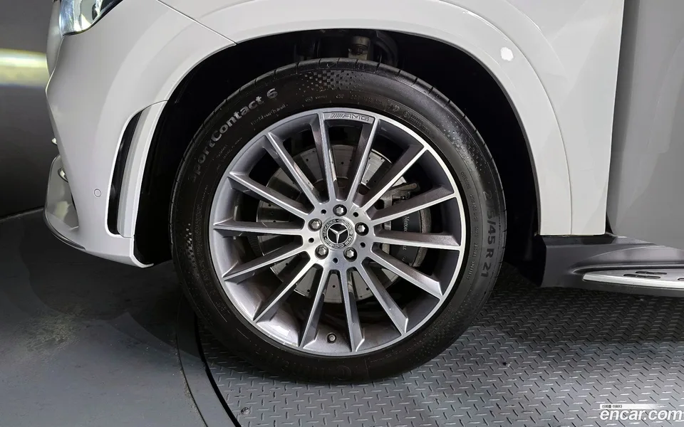 Mercedes-Benz GLE-Class GLE400d 4MATIC 2023 — миниатюра 5