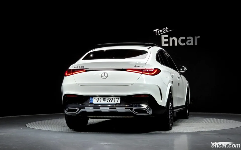 Mercedes-Benz GLC-Class GLC300 4MATIC 2024 — миниатюра 4