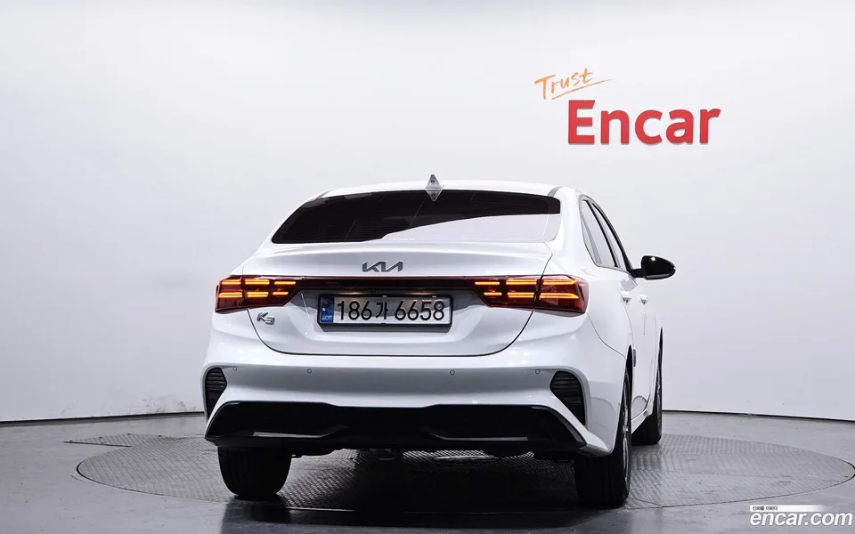 Kia K3 1.6 2024 — миниатюра 4