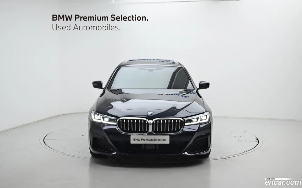 BMW 5 Series 530i xDrive M 2022 — миниатюра 3