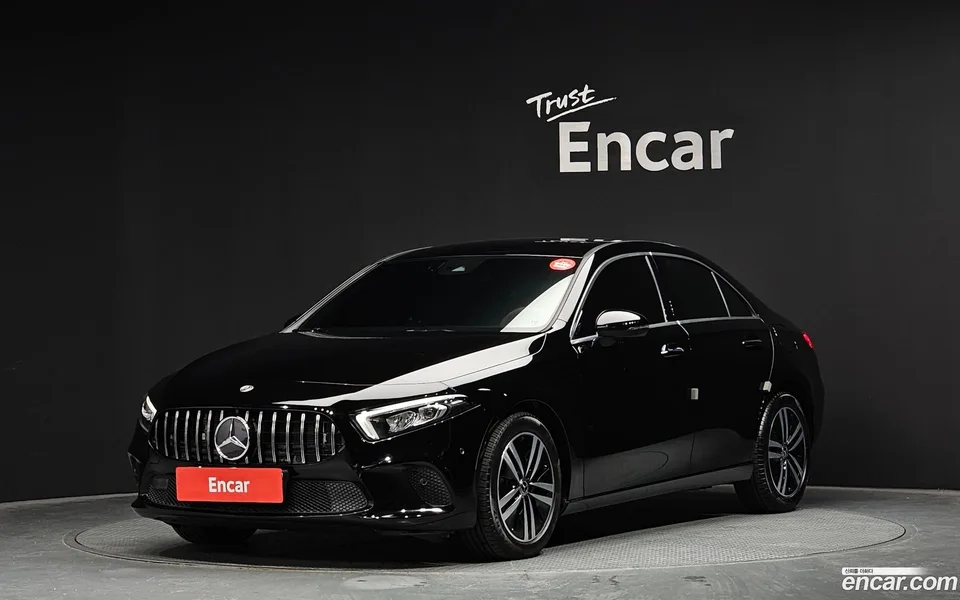 Mercedes-Benz A-Class A220 2022 — фото 1, купить с доставкой в Москву