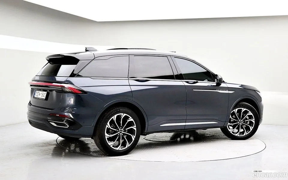 Lincoln Nautilus 2.0 AWD 2024 — миниатюра 4
