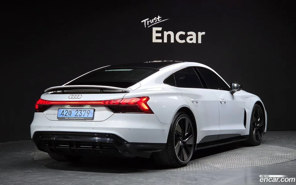 Audi e-tron GT GT 2022 — миниатюра 2