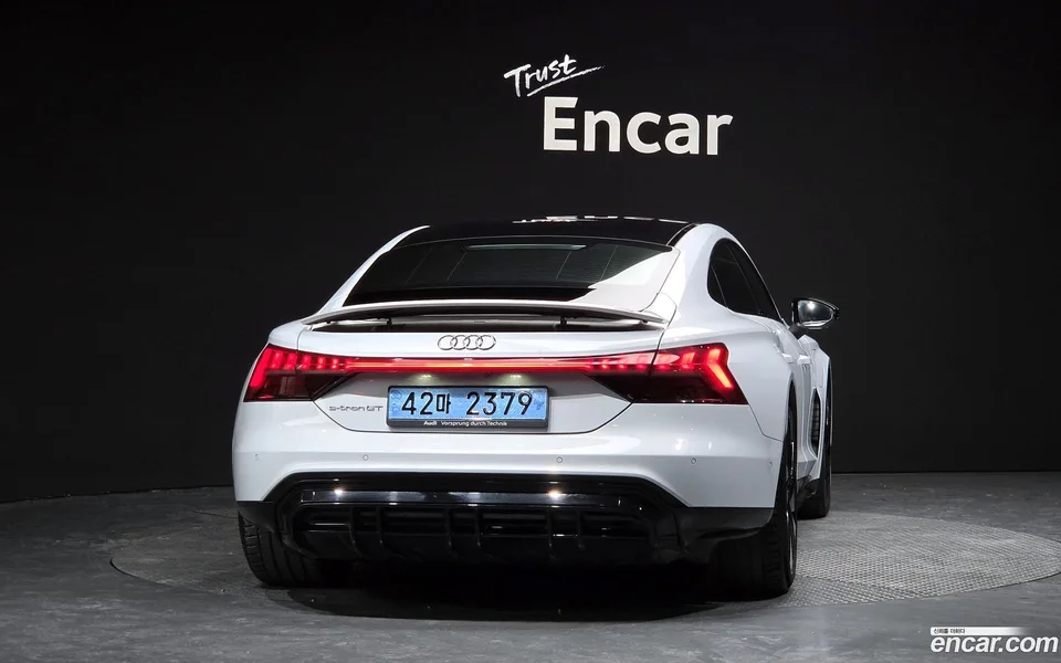 Audi e-tron GT GT 2022 — миниатюра 4