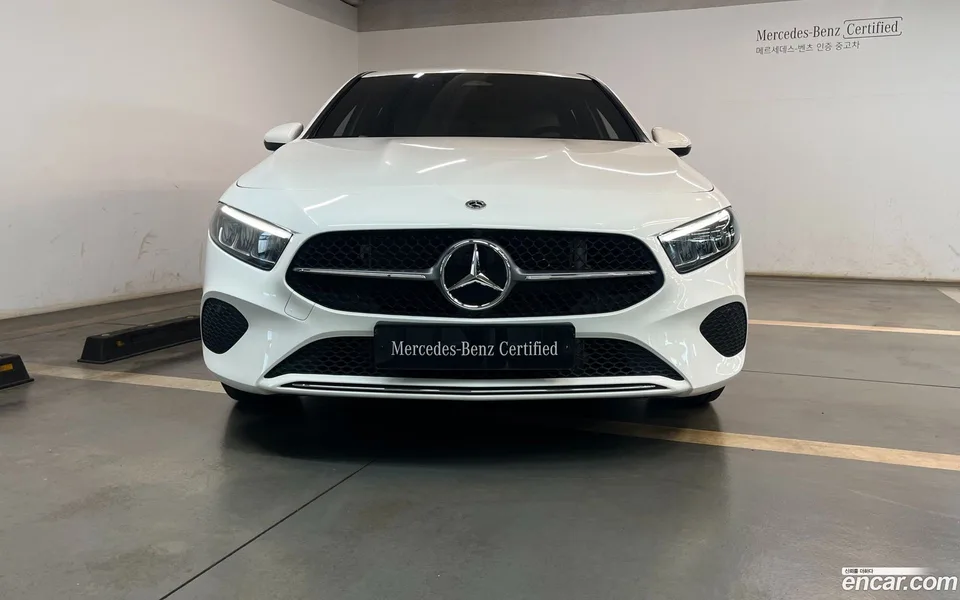 Mercedes-Benz A-Class A220 2024 — миниатюра 3
