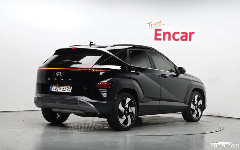Hyundai Kona 1.6 4WD 2024 — миниатюра 2