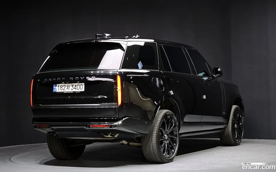 Land Rover Range Rover P530 AB LWB 2023 — миниатюра 2
