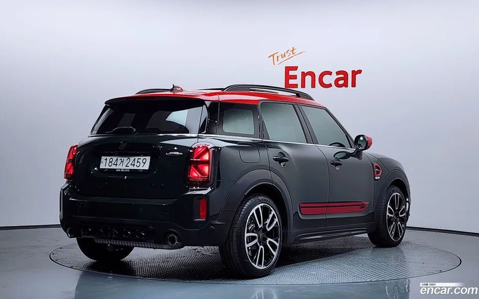 MINI Cooper S Countryman JCW 2023 — миниатюра 2