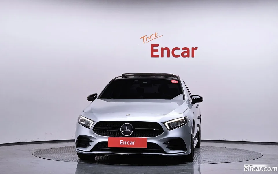 Mercedes-Benz A-Class AMG A35 4MATIC 2023 — миниатюра 3