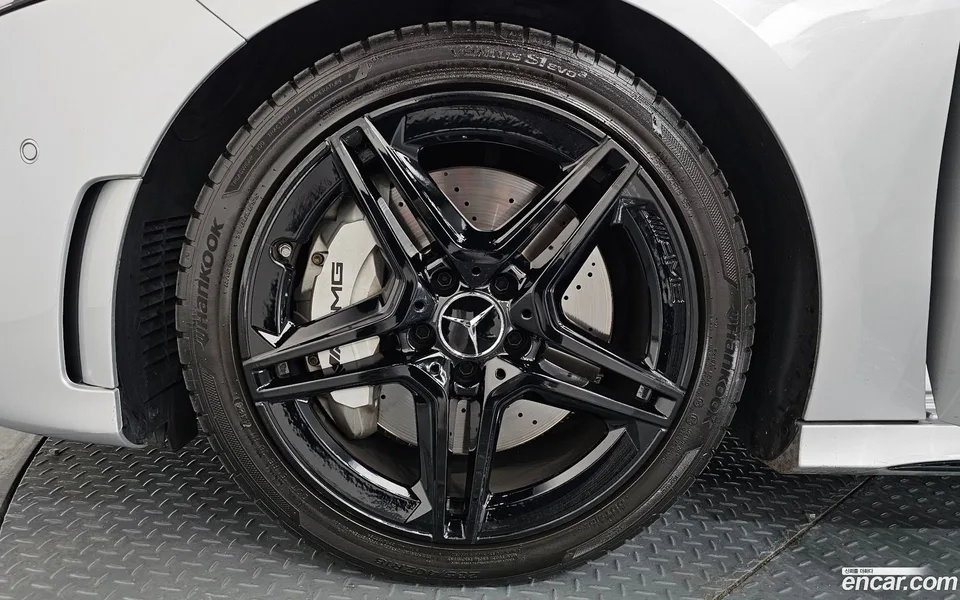 Mercedes-Benz A-Class AMG A35 4MATIC 2023 — миниатюра 5