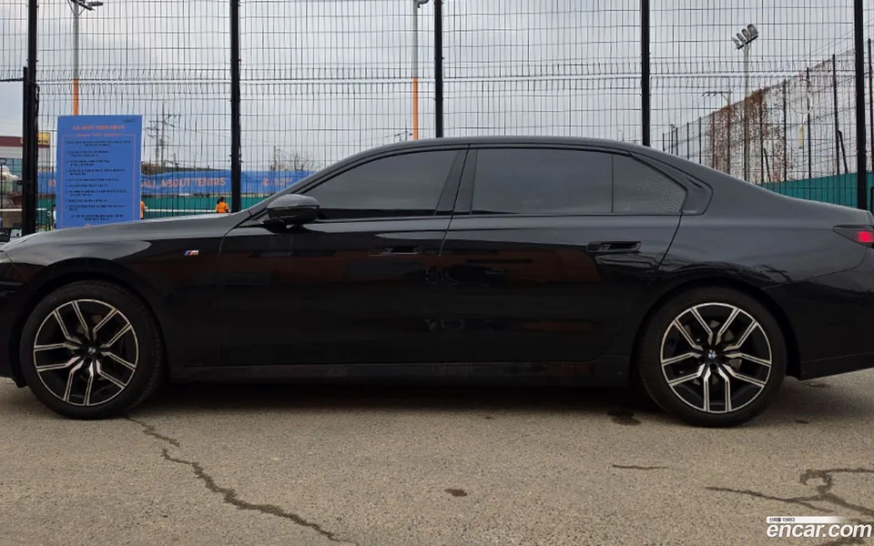 BMW 7 Series 740d xDrive M 2025 — миниатюра 3