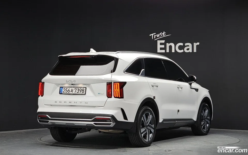 Kia Sorento HEV 1.6 2WD 2022 — миниатюра 2