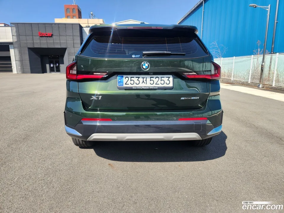 BMW X1 sDrive 20i xLine 2023 — миниатюра 5