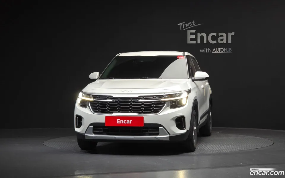 Kia Seltos 2.0 2WD 2023 — миниатюра 3