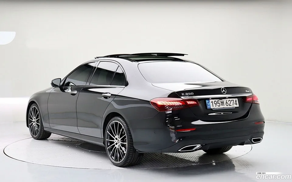 Mercedes-Benz E-Class E350 4MATIC AMG Line 2023 — миниатюра 2
