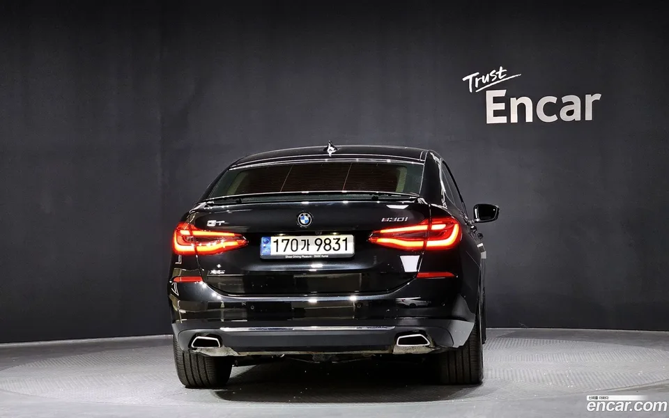 BMW 6 Series GT 630i xDrive 2023 — миниатюра 4