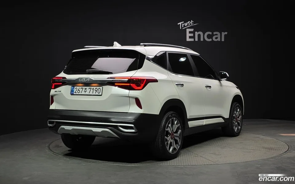 Kia Seltos 1.6 2WD 2022 — миниатюра 2