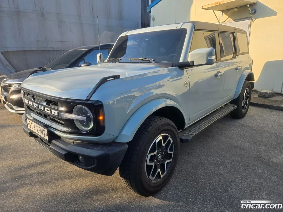 Ford Bronco 2.3 2024 — миниатюра 2